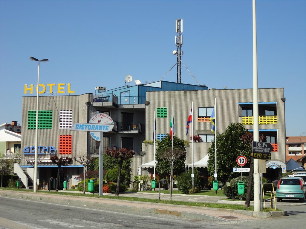 Gotha Hotel Turin Airport Ciriè Exteriör bild